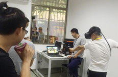 廣州VR班級的體驗(yàn)活動